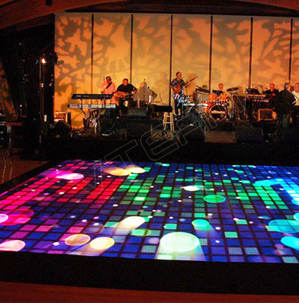 美國達(dá)拉斯LED舞池 地磚屏iMagic-P10項(xiàng)目