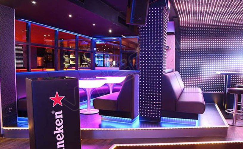 德國(guó)法蘭克福酒吧 LED共形屏idot-p55項(xiàng)目