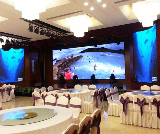 婚禮現(xiàn)場(chǎng)的威特姆光電婚慶LED顯示屏