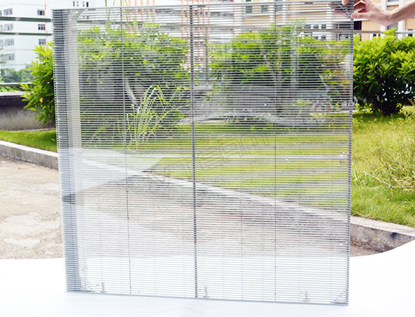 LED透明屏耗電量大嗎？教你如何評(píng)估費(fèi)用