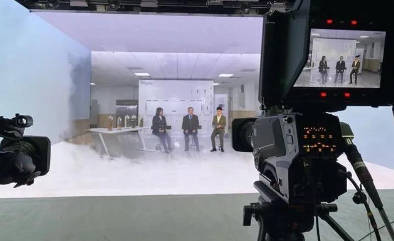 黑科技！利亞德助力新華社帶您體驗(yàn)時(shí)空穿梭機(jī)