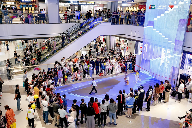 銀川建發(fā)現(xiàn)代城LED透明顯示屏項(xiàng)目